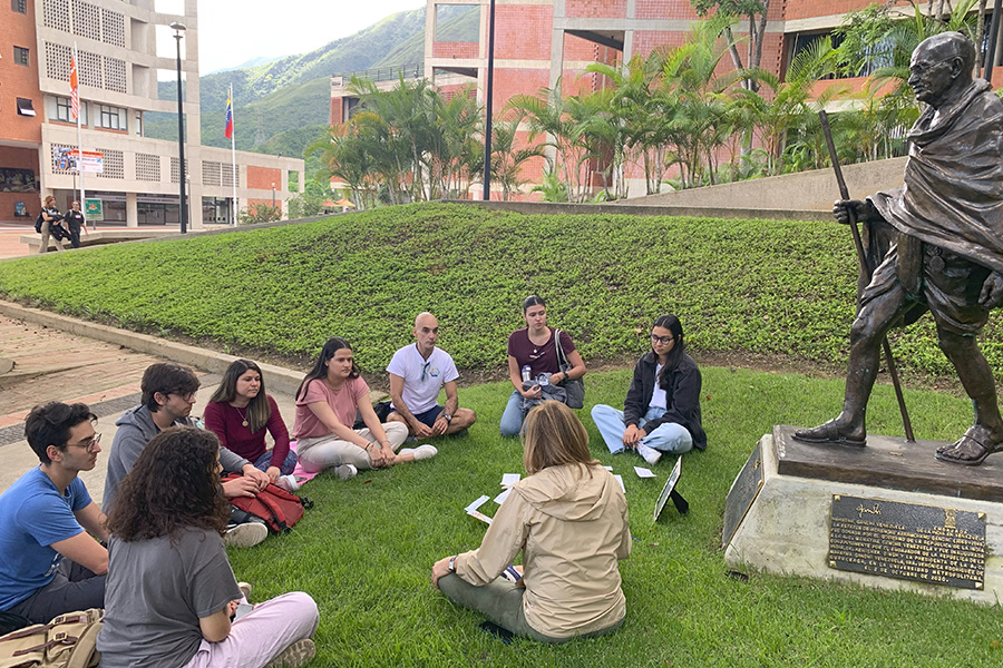 La Noviolencia como forma de vida-04